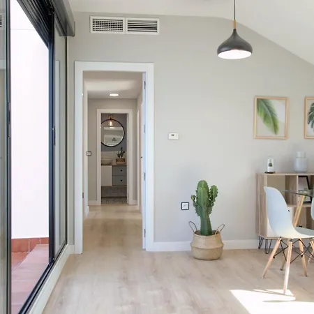 La Plaza-atico * 빌라프란카 데 로스 바로스