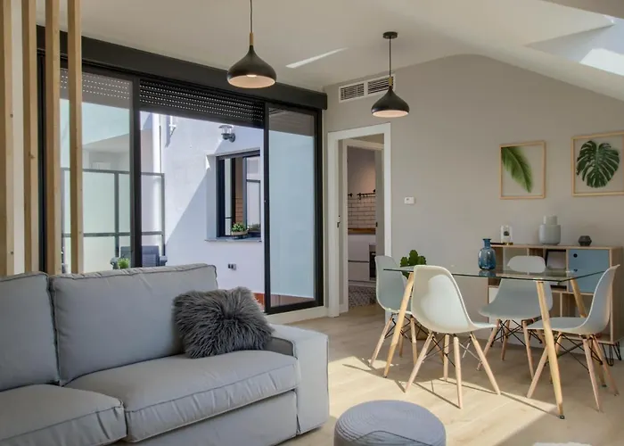 La Plaza-atico Apartment